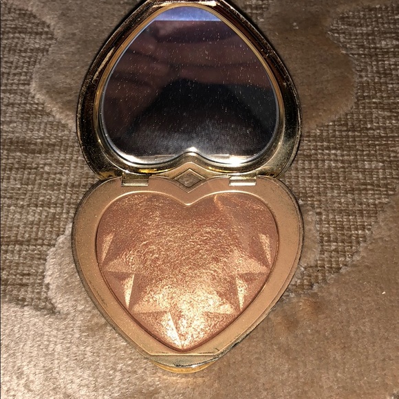 SOLD🛑🛑🛑Too faced gold love light highlighter - Picture 3 of 3